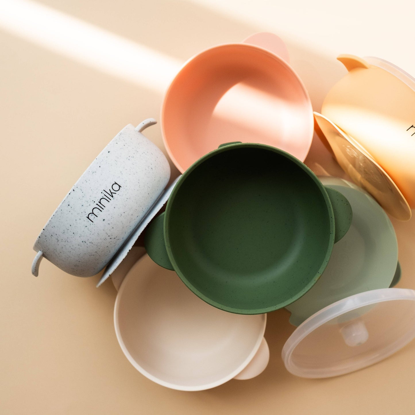 Bol en silicone avec couvercle - Sage